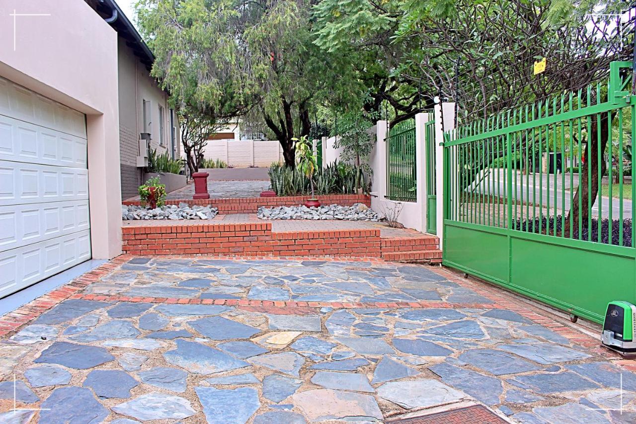 Hotel The Global Link Hub Pretoria-Noord Exterior foto